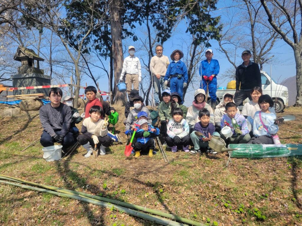 千曲公園_ハナモモ植樹