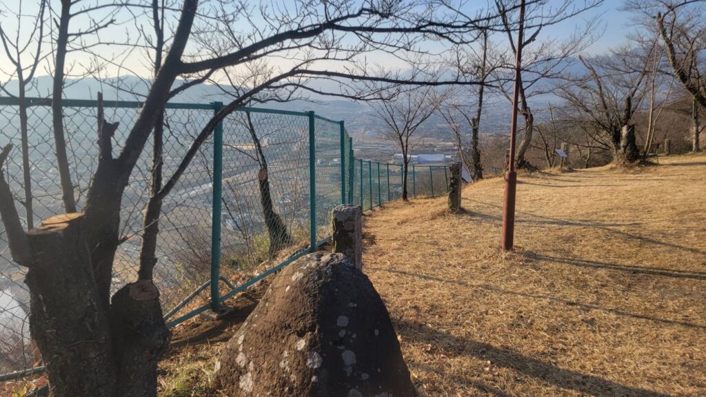 千曲公園景観整備作業_フェンス修繕