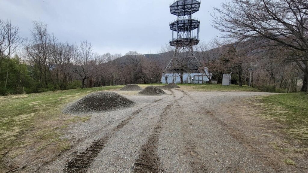 千曲公園景観整備作業_駐車場